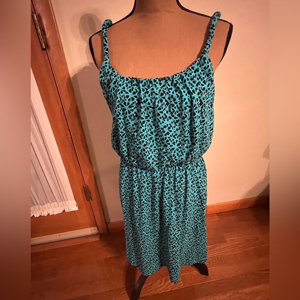 LOFT  Print Teal Dress with Straps and elastic waist.  very comfy, Size L